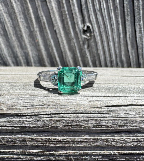 Vintage Platinum Emerald and Round & Baguette Diamond Ring